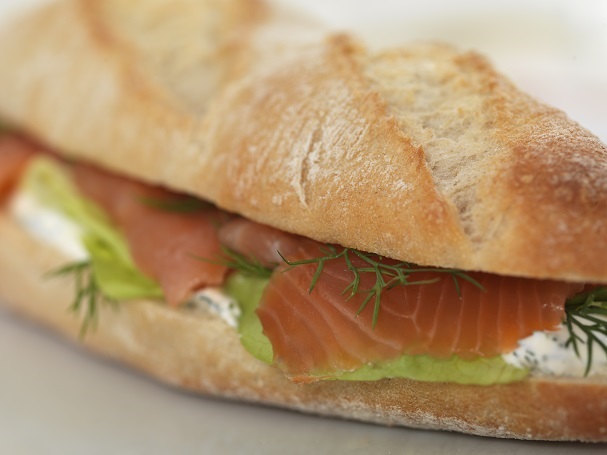 Mini baguette gerookte zalm